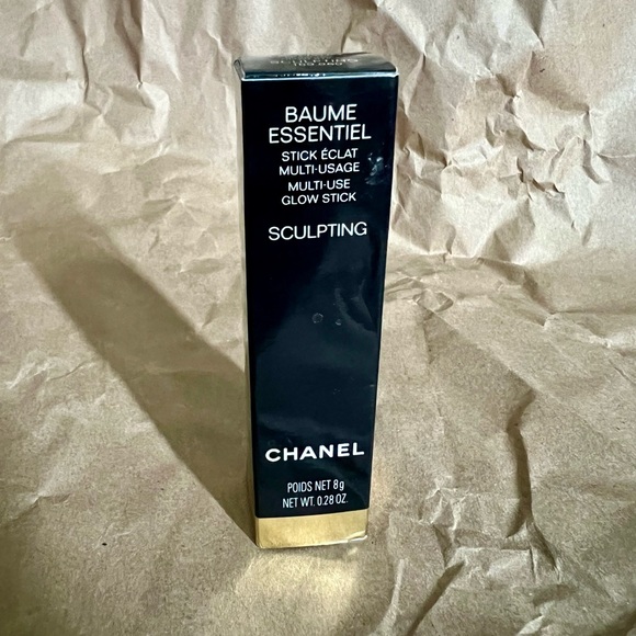 CHANEL BAUME ESSENTIEL NIB - Picture 12 of 15